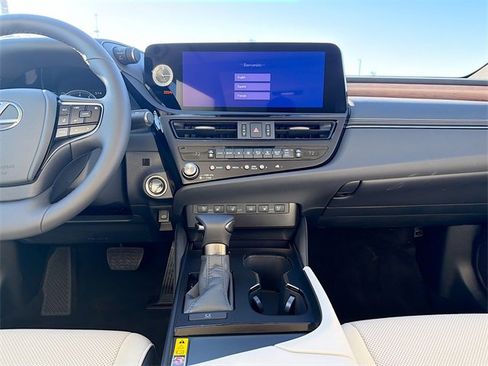 New 2025 Lexus ES 350 w/ Premium Package image 19