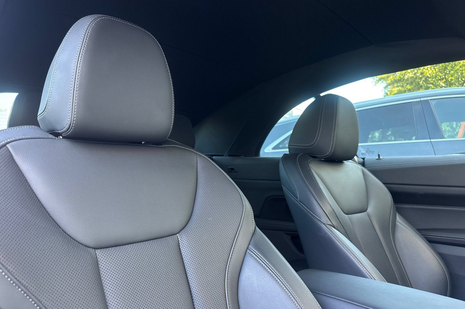 Used 2023 BMW 430i Convertible w/ M Sport Package RWD image 17