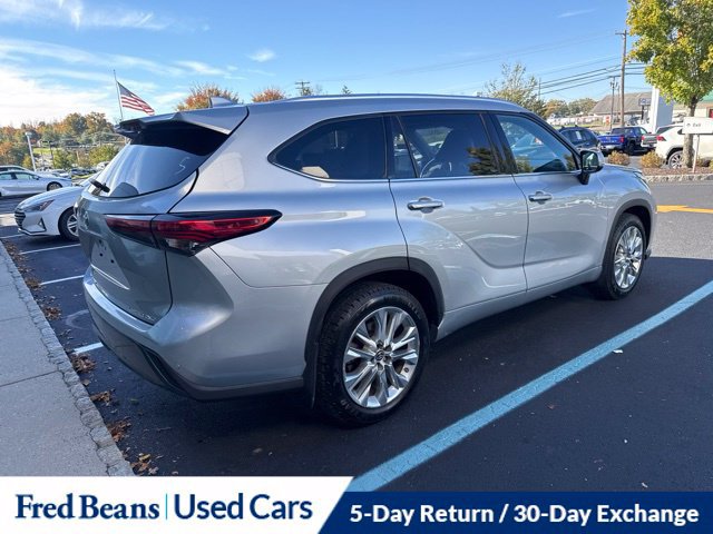 Used 2022 Toyota Highlander Limited AWD/4WD image 7
