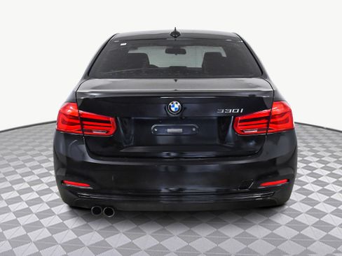 Used 2018 BMW 330i Sedan w/ Convenience Package image 7