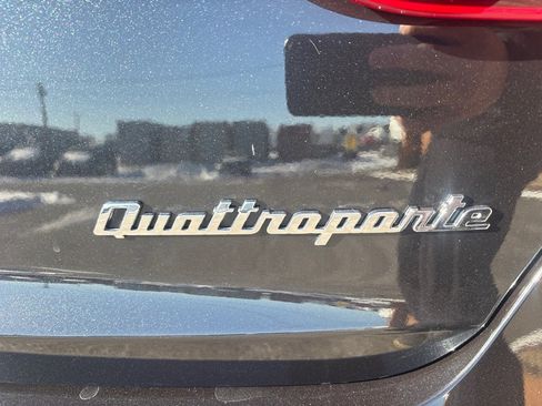Used 2019 Maserati Quattroporte S GranLusso image 12