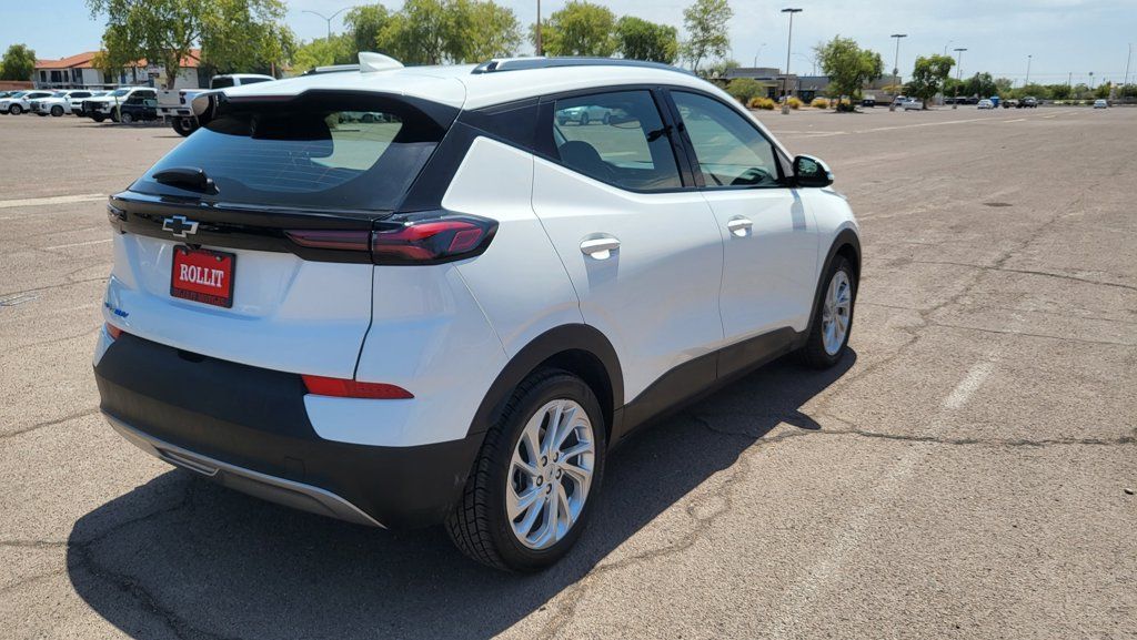 Used 2023 Chevrolet Bolt EUV LT FWD image 11