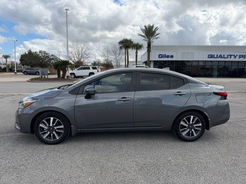 Used 2025 Nissan Versa SV w/ Trunk Package image 2