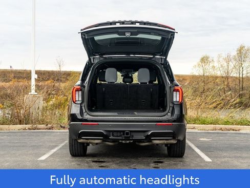 Used 2025 Ford Explorer ST-Line w/ ST-Line Street Pack image 10
