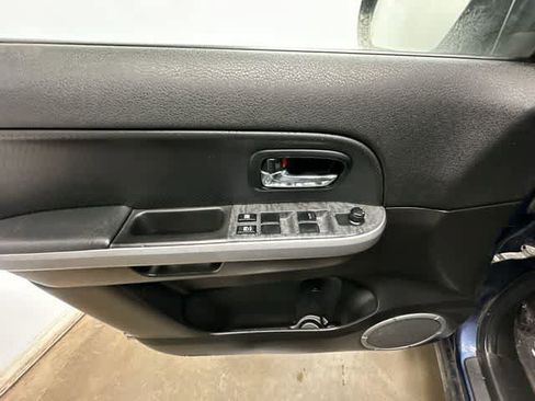 Used 2012 Suzuki Grand Vitara Limited image 15