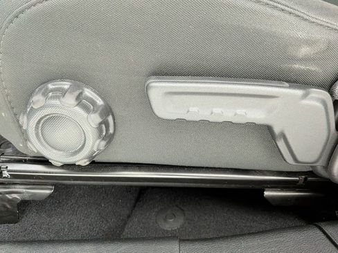 Used 2019 Jeep Wrangler Unlimited Sport S image 22