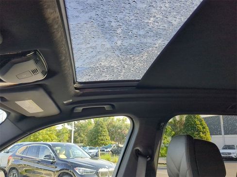 Used 2026 BMW X5 M60i image 21