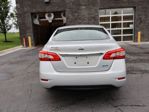 Used 2014 Nissan Sentra S FWD image 12