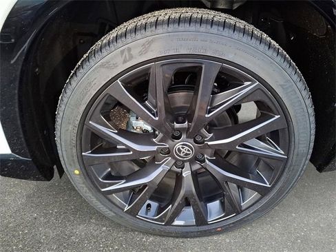 New 2026 Toyota Crown Signia image 5