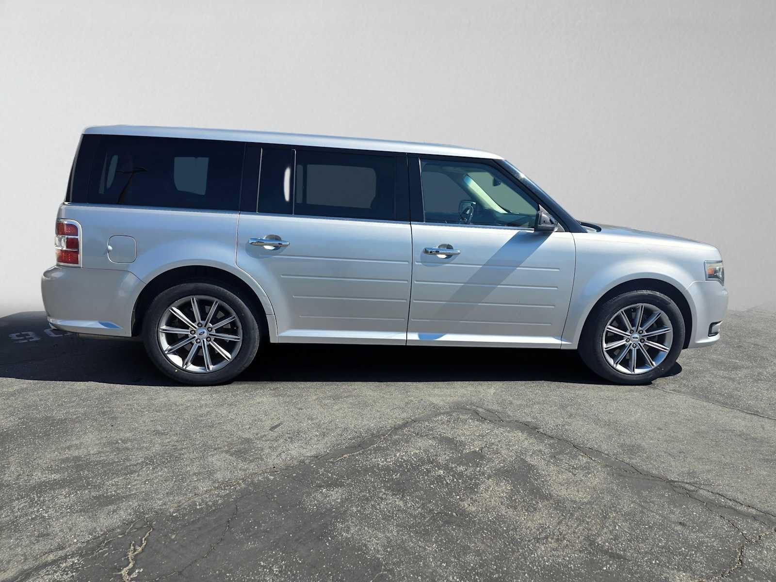 Used 2013 Ford Flex Limited AWD/4WD image 2