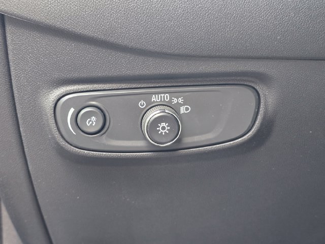 Used 2024 Chevrolet Equinox LS w/ LS Convenience Package FWD image 19