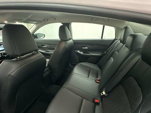 New 2027 Nissan Sentra SR w/ SR Premium Package FWD image 10