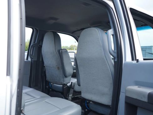 Used 2019 Ford F650 2WD Crew Cab Super Duty image 17