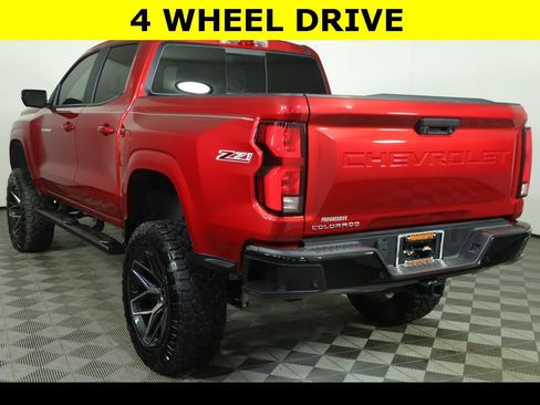 Used 2024 Chevrolet Colorado Z71 w/ Z71 Convenience Package 2 image 5