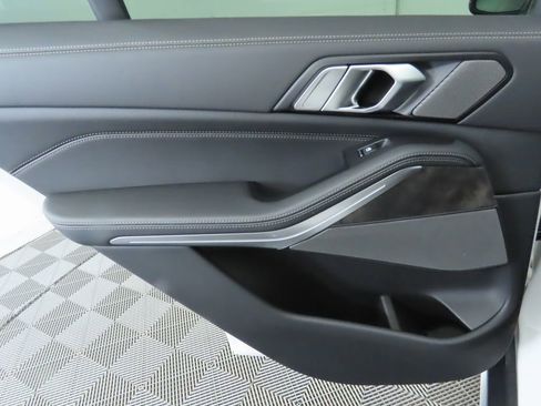 New 2026 BMW X5 xDrive40i w/ Premium Package image 27