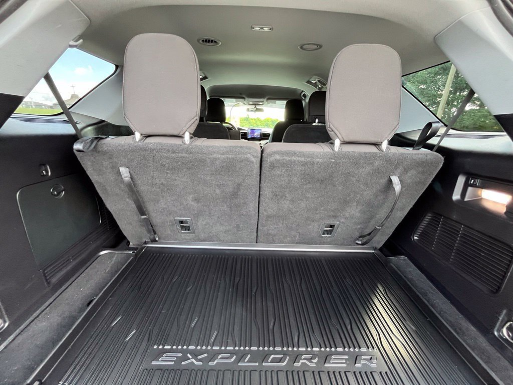 Used 2021 Ford Explorer XLT w/ Class III Trailer Tow Package AWD/4WD image 23