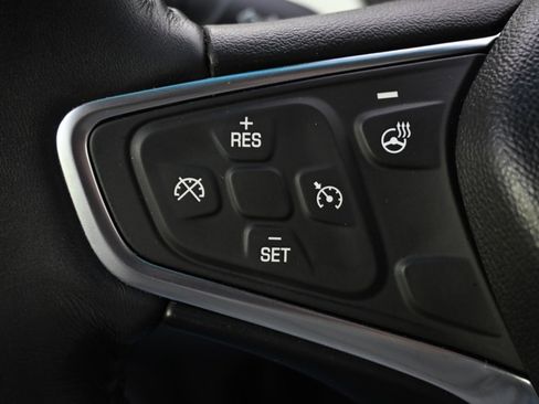 Used 2017 Chevrolet Bolt Premier w/ Infotainment Package image 33