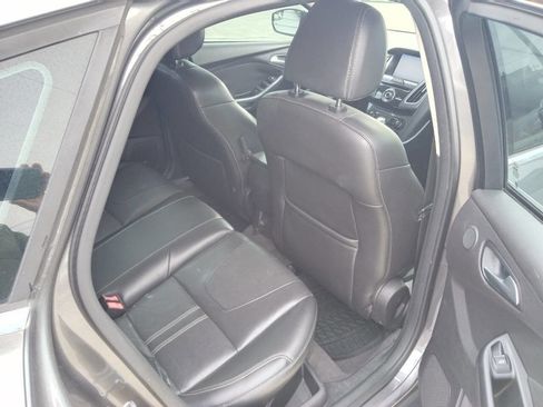 Used 2013 Ford Focus Titanium w/ Titanium Handling Pkg image 11