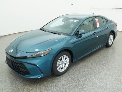 New 2025 Toyota Camry LE