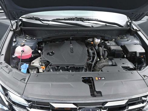 Used 2025 Hyundai Tucson Limited FWD image 22