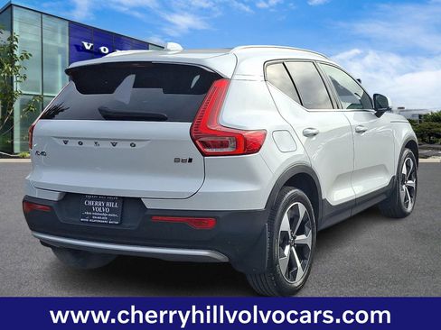 Certified 2023 Volvo XC40 B5 Plus w/ Driver Assist Package image 7