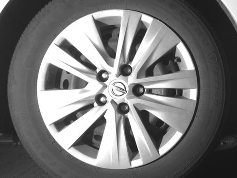 Used 2025 Nissan Sentra S FWD image 13