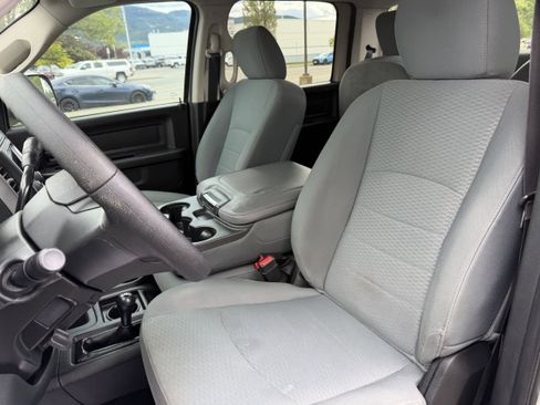 Used 2016 RAM 2500 Tradesman w/ Chrome Appearance Group AWD/4WD image 12