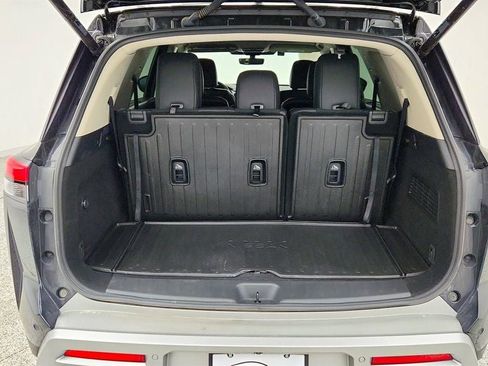 Used 2023 Nissan Pathfinder Platinum w/ Lighting Package (N93) image 23