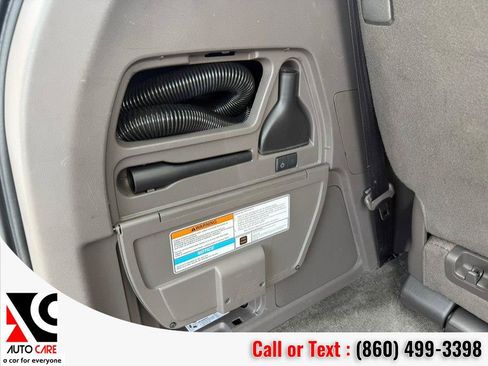 Used 2016 Honda Odyssey SE image 16