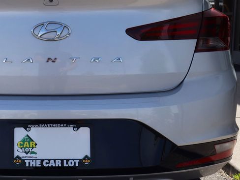 Used 2019 Hyundai Elantra SEL w/ Cargo Package image 20