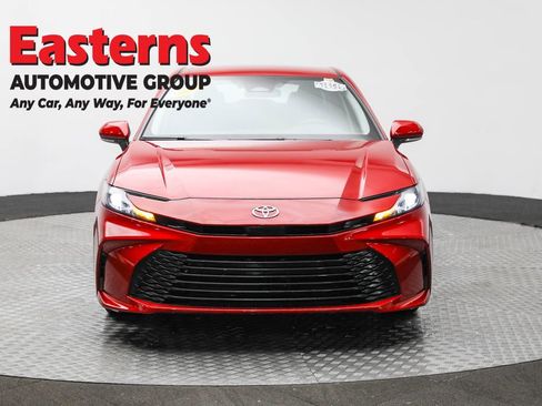 Used 2025 Toyota Camry LE FWD image 2