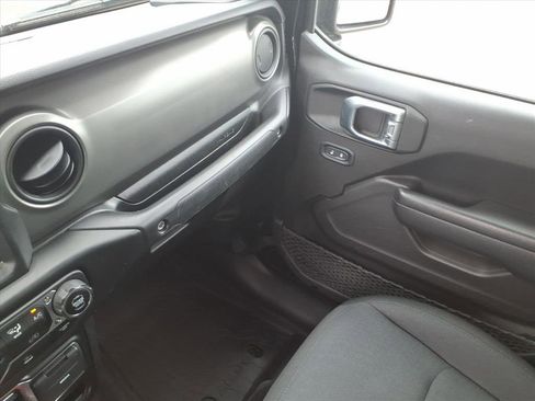 Used 2022 Jeep Gladiator Sport AWD/4WD image 34