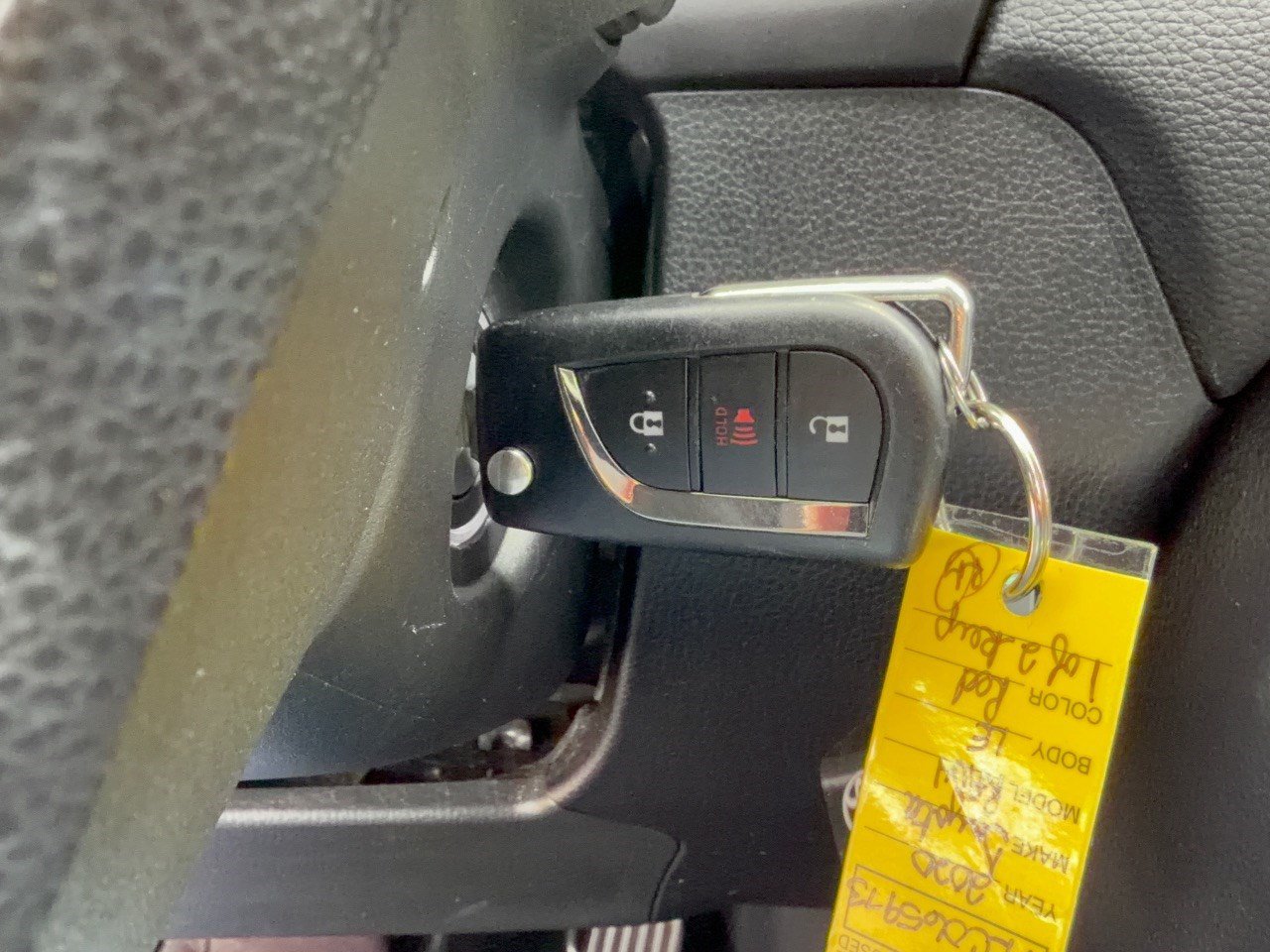 Used 2020 Toyota RAV4 LE FWD image 20