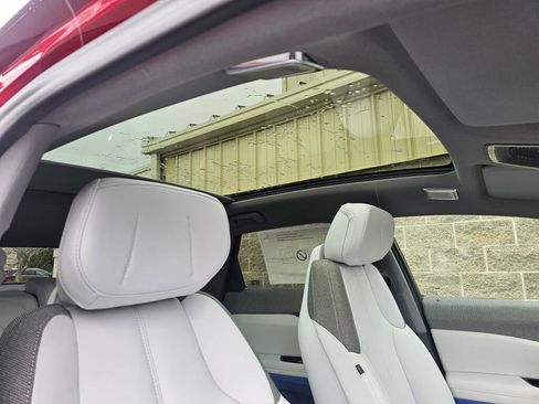 New 2026 Cadillac Optiq Luxury 1 image 18