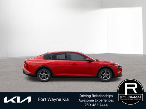 New 2026 Kia K4 FWD image 9