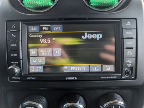 Used 2014 Jeep Patriot Limited image 13