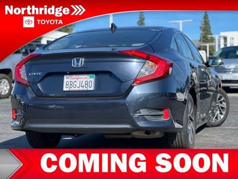 Used 2018 Honda Civic EX image 4