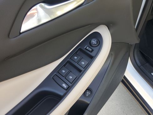 Used 2020 Buick Envision Essence AWD/4WD image 24