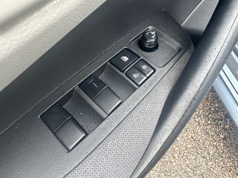 Certified 2022 Toyota Corolla LE image 28