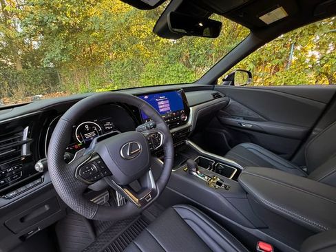 New 2026 Lexus TX 500h AWD w/ Technology Package image 20