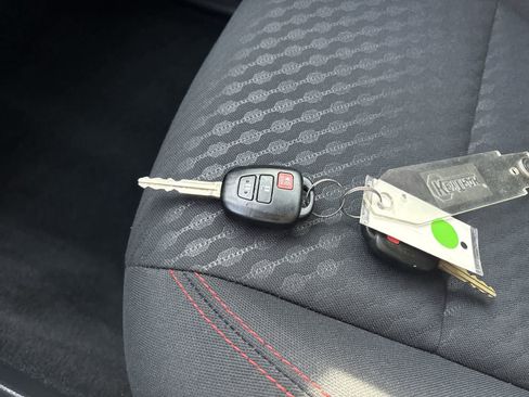 Used 2023 Toyota Tacoma SR5 image 19