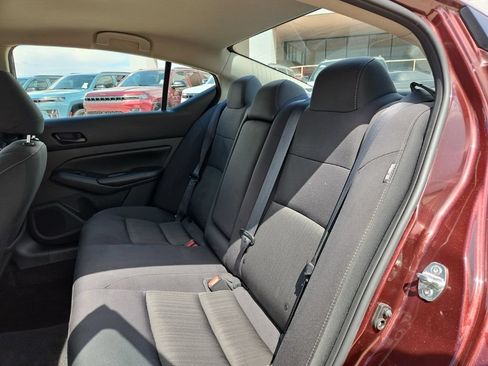 Used 2024 Nissan Altima 2.5 SV FWD image 19