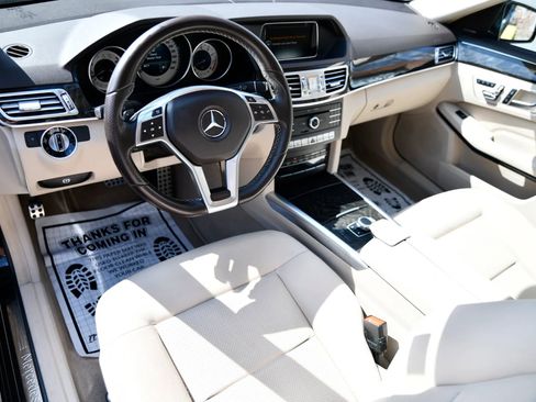 Used 2016 Mercedes-Benz E 350 4MATIC Sedan image 13