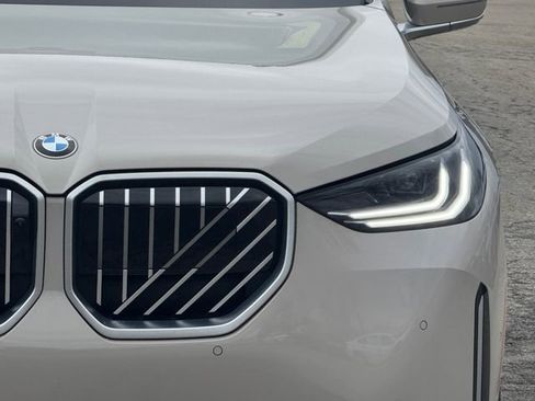 Certified 2025 BMW X3 xDrive30i w/ Premium Package image 12