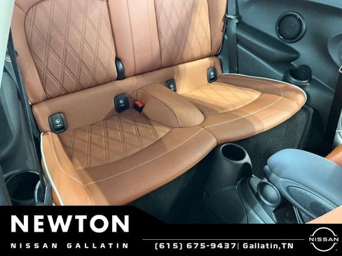 Used 2023 MINI Cooper S w/ Signature Upholstery Package FWD image 19