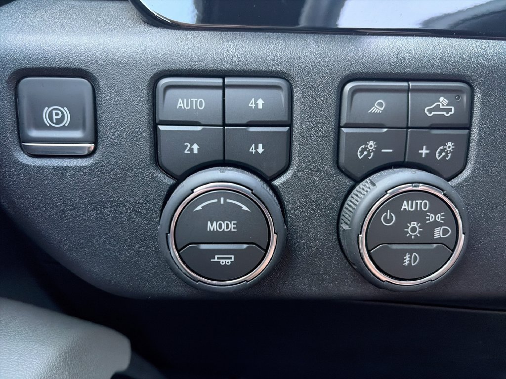 Certified 2026 Chevrolet Silverado 2500 ZR2 AWD/4WD image 18