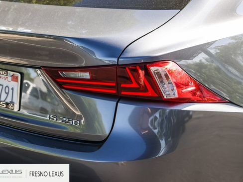 Used 2015 Lexus IS 250 RWD image 7