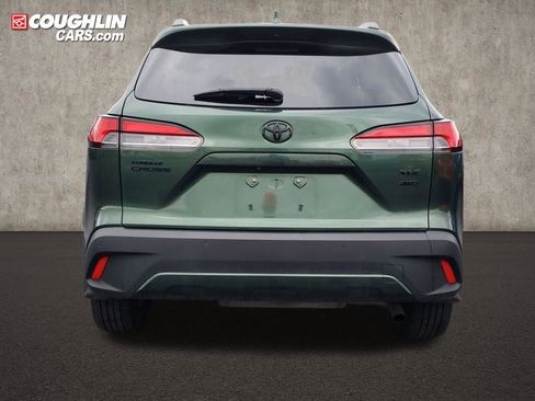 Used 2023 Toyota Corolla Cross XLE w/ Convenience Package image 4