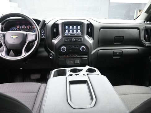 Used 2022 Chevrolet Silverado 1500 Custom AWD/4WD image 9