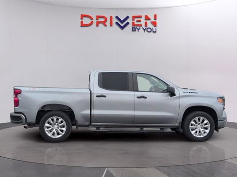 Certified 2025 Chevrolet Silverado 1500 Custom w/ LPO, Dark Essentials Package image 7